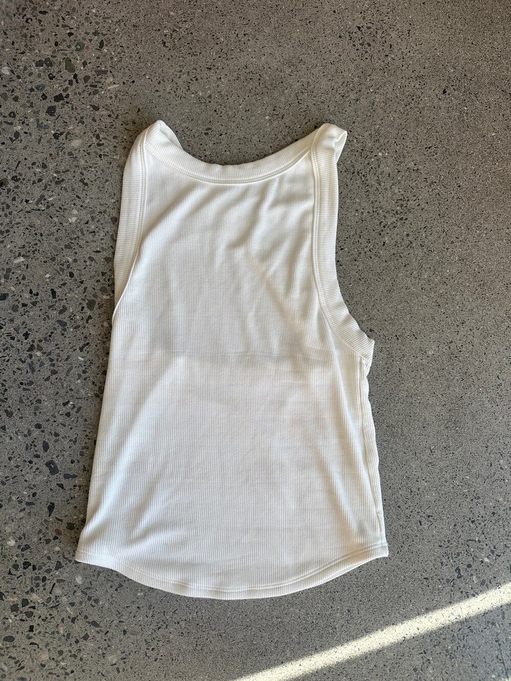 The Line by K Women’s M Ribbed Tank Top Ivory White Open Back Cutout Minimalist